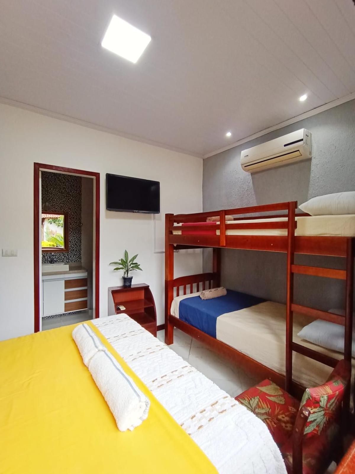 Pousada Hostel Legatum - Proximo A Br 101 E Boulevard Shopping 캄푸스 두스 고이타카지스 외부 사진